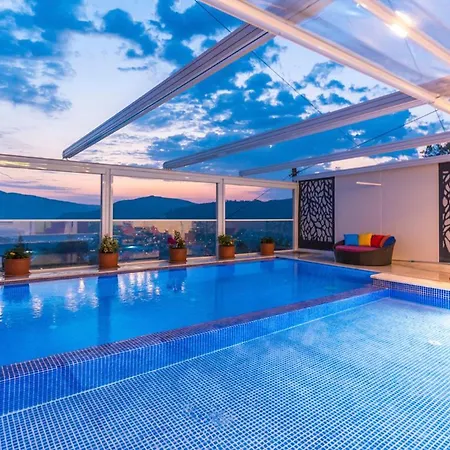 Βίλα Sleeps 4 With Pool Air Con And Wifi Καλκάν
